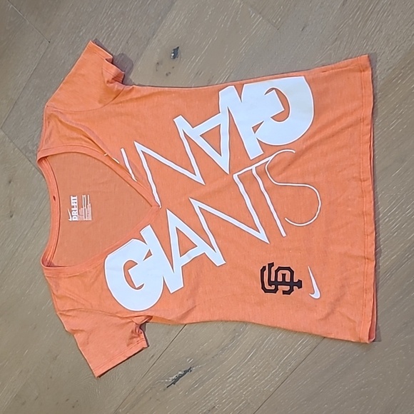 EUC Nike Dri Fit V-Neck Women's sz Medium San Francisco Giants MLB Orange Shirt - Picture 1 of 6